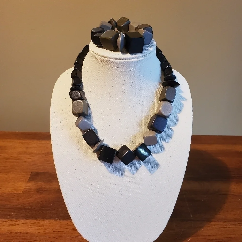 Wooden Beaded Brown Black Gray Necklace & Elastic Bracelet Matching Set NWT